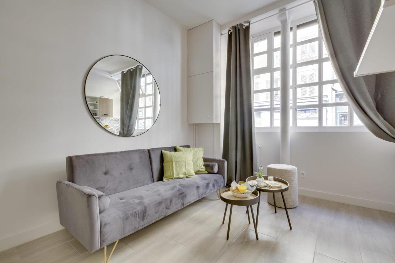 Bright Charming Modern Studio By Dreamy Canal Париж Екстериор снимка