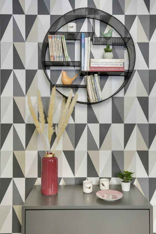 Bright Charming Modern Studio By Dreamy Canal Париж Екстериор снимка